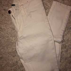 american eagle white jeans